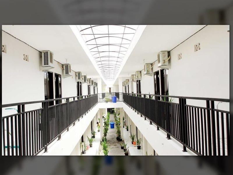 D'Paragon Pringwulung Maguwo Exterior foto