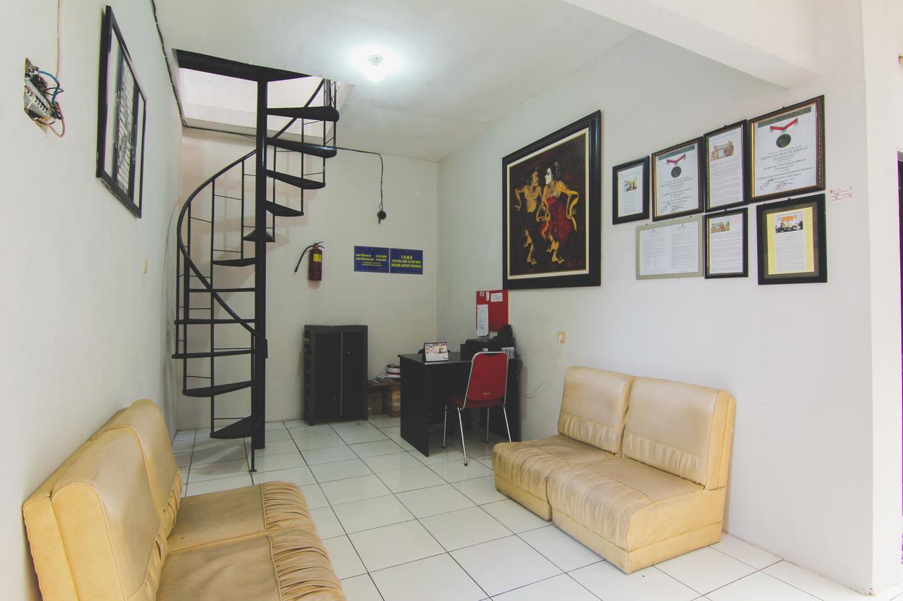 D'Paragon Pringwulung Maguwo Exterior foto