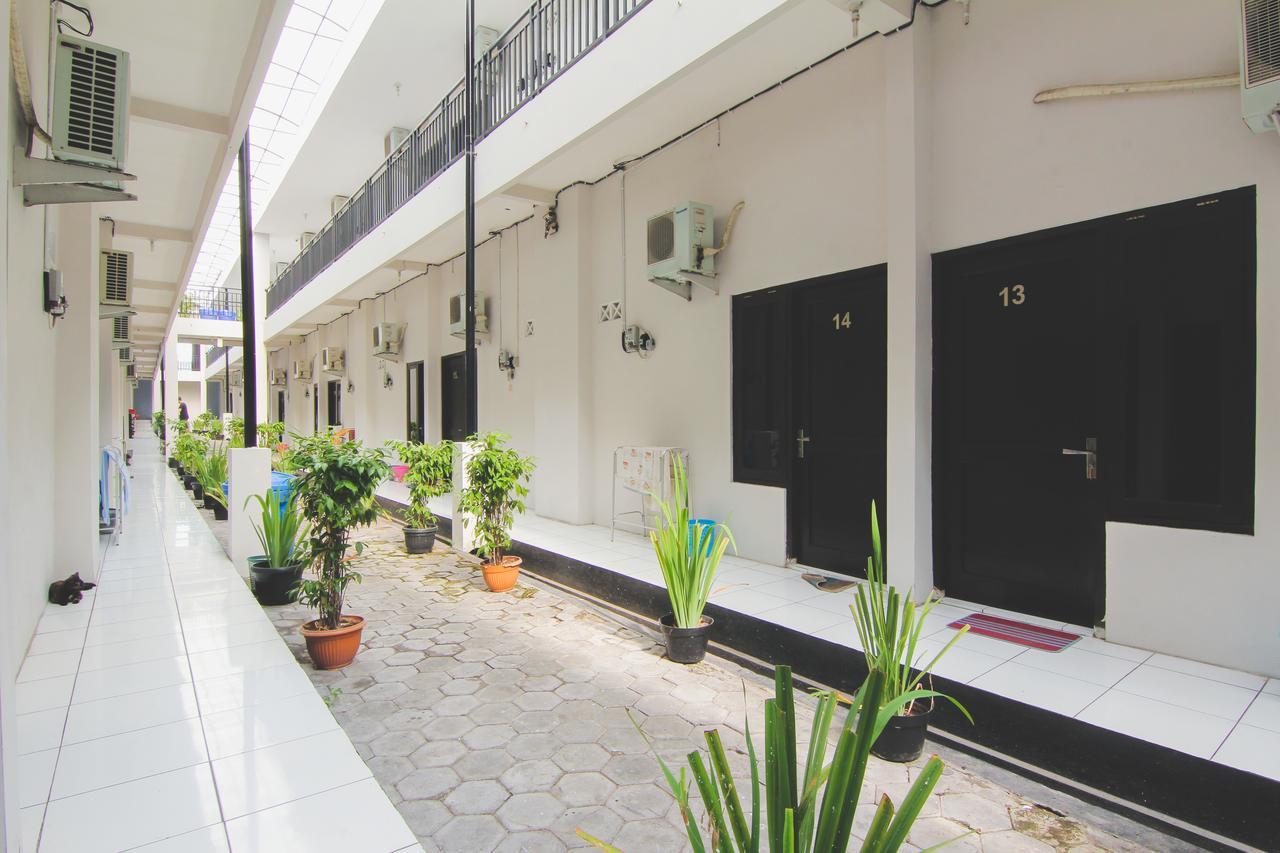 D'Paragon Pringwulung Maguwo Exterior foto