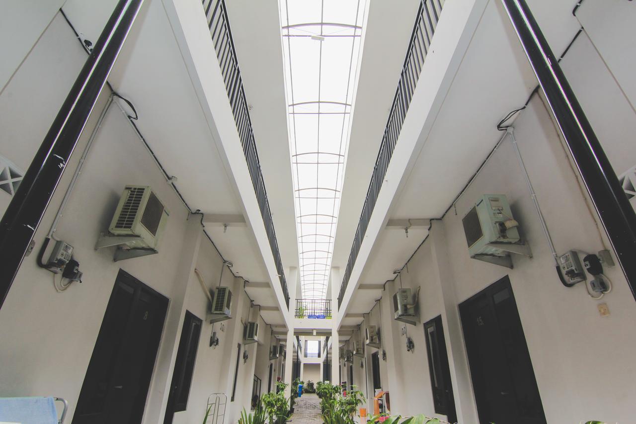 D'Paragon Pringwulung Maguwo Exterior foto